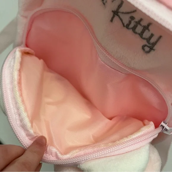 Miniso Hello Kitty Backpack - Picture 3 of 4